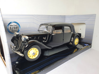 1:18 Citroen Traction 11B ~ Solido ~ Black