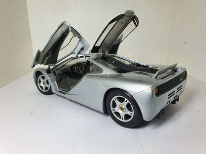 1:18 Mclaren F1 ~ Maisto ~ Silver