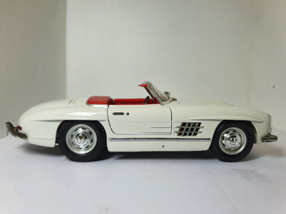 1:18 Mercedes-Benz 300SL Roadster ~ Bburago ~ White