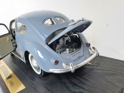 1:18 Volkswagen Beetle Export Saloon ~ Maisto ~ Grey