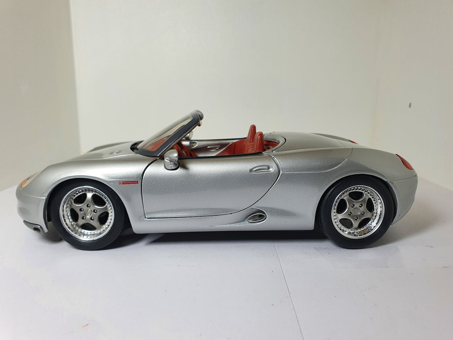 1:18 Porsche Boxster Concept ~ Maisto ~ Silver